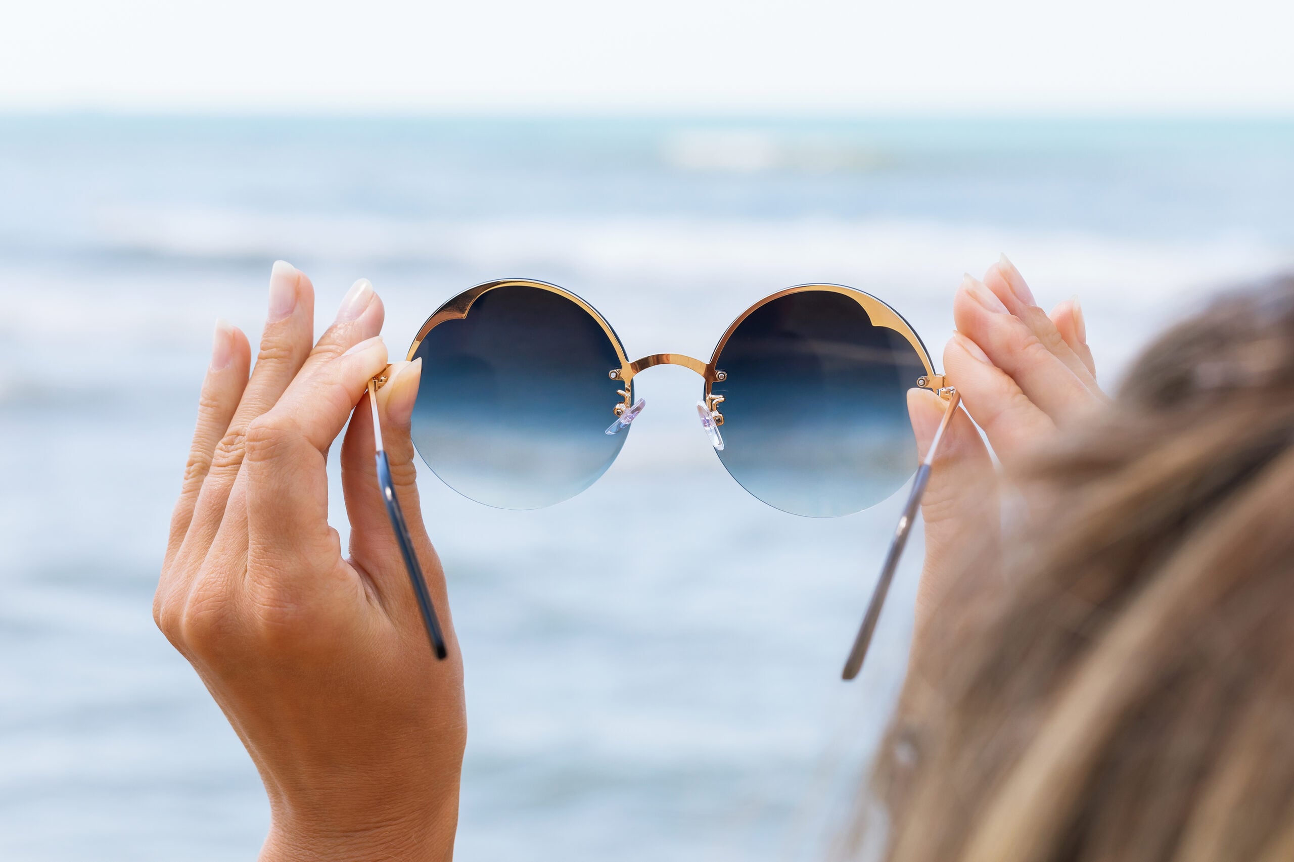 como elegir gafas de sol de calidad sin pagar solo la marca
