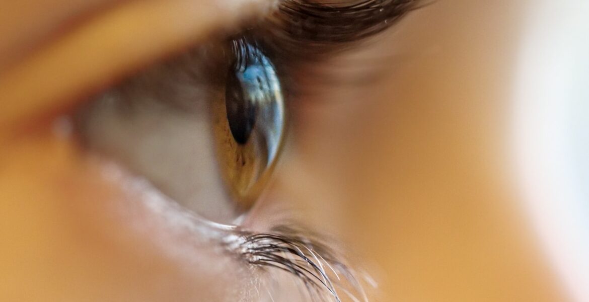 mejores lentillas para ojos sensibles