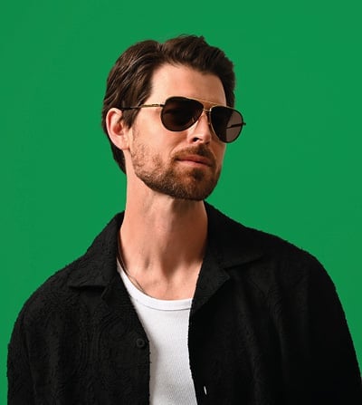 mujer con gafas mujer con gafas