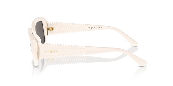 VOGUE-5565/S 312487 FULL IVORY/BLACK SMOKE 53*19, Marfil, hi-res 2
